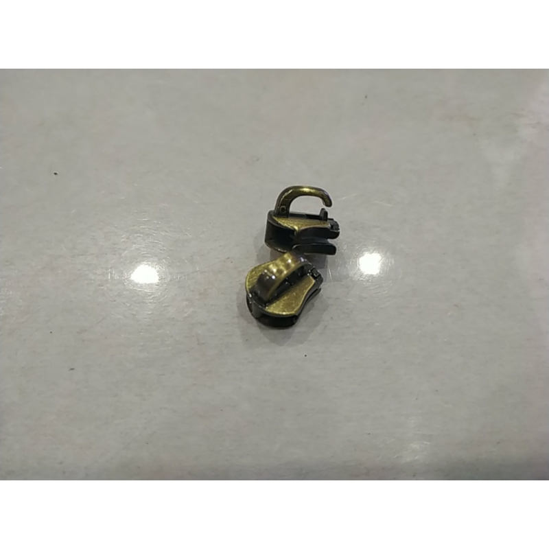 Бігунок сумковий без фіксатора на металеву блискавку No5 без пулера антик Бігунок сумковий без фіксатора на металеву блискавку No5 без пулера антик