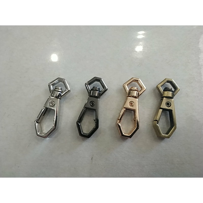 Карабін 6 мм VERSACE восьмикутний довжина карабіна 35 мм. Нікель